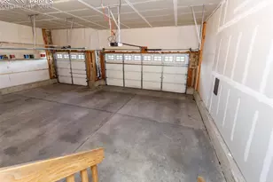 9506 Hollydale Ct, Colorado Springs, CO 80920 - Photo 27