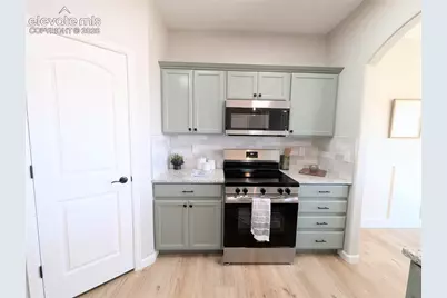 6389 San Mateo Drive, Colorado Springs, CO 80911 - Photo 9