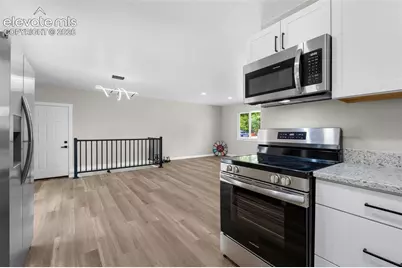 402 Elmwood Drive, Colorado Springs, CO 80907 - Photo 9