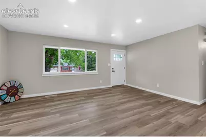 402 Elmwood Drive, Colorado Springs, CO 80907 - Photo 5
