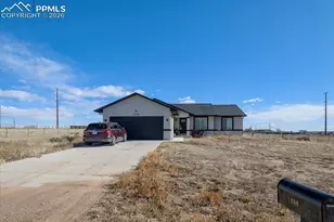 1088 N Thorpe Dr, Pueblo, CO 81007 - Photo 1