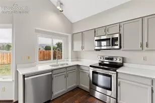 1241 Grass Valley Dr, Colorado Springs, CO 80906 - Photo 15