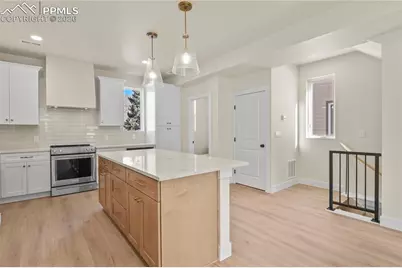 7 Noyer Court, Colorado Springs, CO 80906 - Photo 7