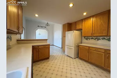 8275 Clifton Drive, Colorado Springs, CO 80920 - Photo 9