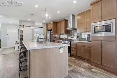 279 W Acorn Drive, Pueblo, CO 81007 - Photo 9