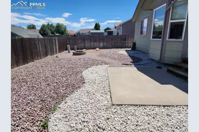 7487 Farmcrest Road, Colorado Springs, CO 80925 - Photo 3
