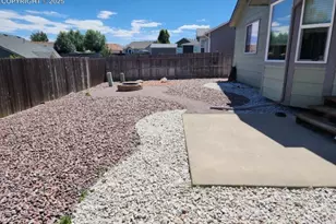 7487 Farmcrest Rd, Colorado Springs, CO 80925 - Photo 3