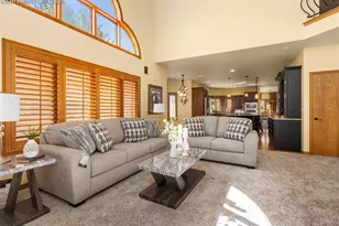 4 San Marino Ct, Pueblo, CO 81005 - Photo 17