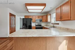 4925 Townsend Dr, Colorado Springs, CO 80922 - Photo 11