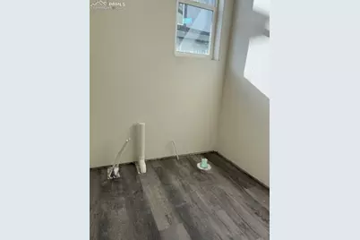 9053 Peaceful Valley Road, Colorado Springs, CO 80925 - Photo 7