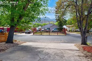 1027 Arch St, Colorado Springs, CO 80904 - Photo 31