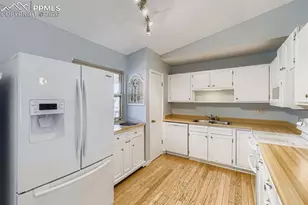 6040 Eagles Nest Ct, Colorado Springs, CO 80918 - Photo 11