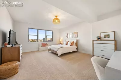 3437 Crest Hollow View, Colorado Springs, CO 80904 - Photo 37