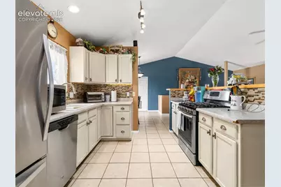 675 E McClave Drive, Pueblo, CO 81007 - Photo 9