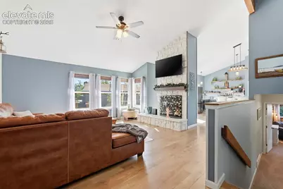 6945 Meadowwood Place, Colorado Springs, CO 80918 - Photo 7