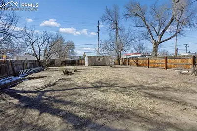 630 Bonfoy Avenue, Colorado Springs, CO 80909 - Photo 27