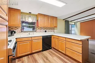 30 Shangra La Dr, Colorado Springs, CO 80907 - Photo 9