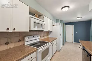3330 Templeton Gap Road, Colorado Springs, CO 80907 - Photo 17