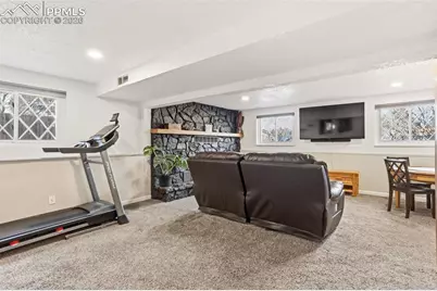 4515 Buena Park Circle, Colorado Springs, CO 80918 - Photo 17