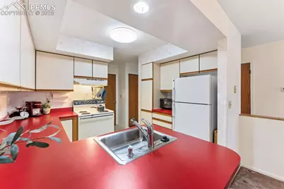 1229 Holland Park Boulevard, Colorado Springs, CO 80907 - Photo 11