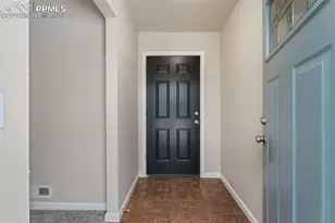 1060 Sundance St, Woodland Park, CO 80863 - Photo 3