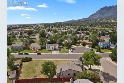 794 Crosstrail Drive, Colorado Springs, CO 80906 - Photo 11