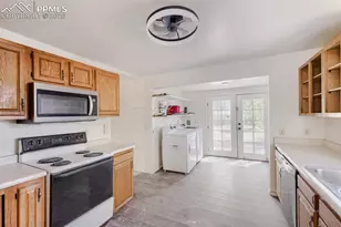 2711 E Monument St, Colorado Springs, CO 80909 - Photo 11