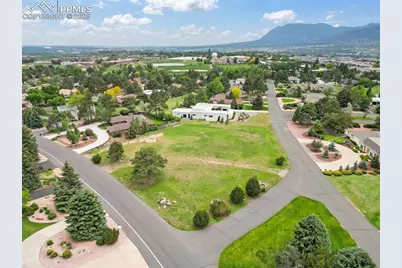3161 Sunnybrook Lane, Colorado Springs, CO 80904 - Photo 7