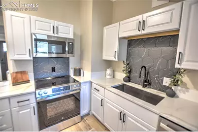 2708 Pennsylvania Avenue, Colorado Springs, CO 80907 - Photo 17