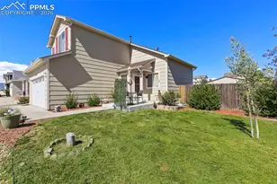 9364 Berrey Ln, Colorado Springs, CO 80925 - Photo 3