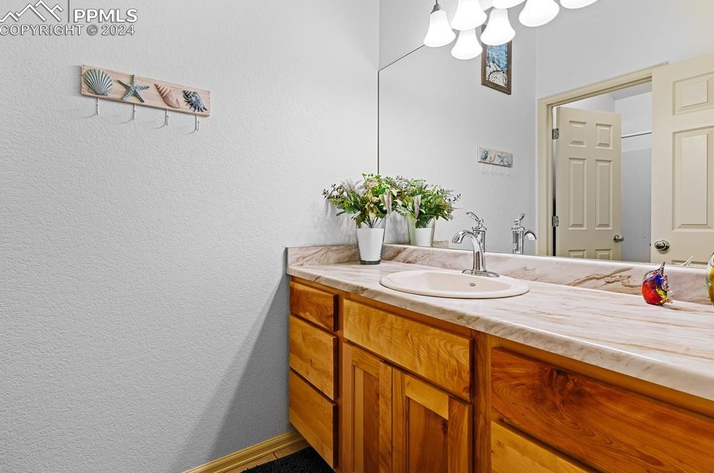 648 Calle Concordia, Pueblo CO 81007-3186 exterior