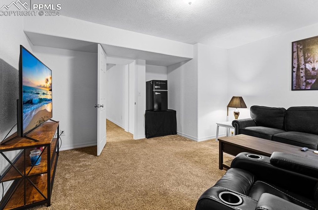 648 Calle Concordia, Pueblo CO 81007-3186 exterior