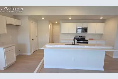 5369 Hodges Grove, Colorado Springs, CO 80925 - Photo 5