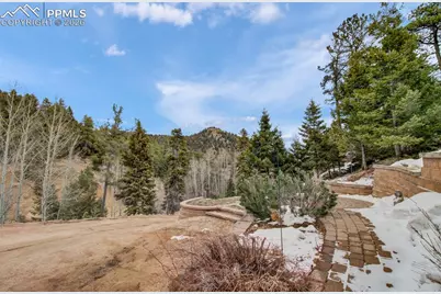 5865 Waterfall Loop, Manitou Springs, CO 80829 - Photo 37