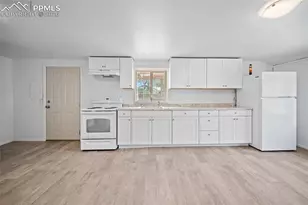 2920 Cheyenne Ave, Pueblo, CO 81008 - Photo 17