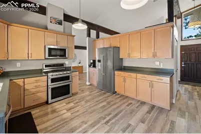 172 Del Oro Circle, Colorado Springs, CO 80919 - Photo 11