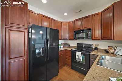 6565 Baytree Grove, Colorado Springs, CO 80923 - Photo 13