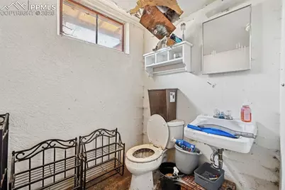 1521 Alexander Circle, Pueblo, CO 81001 - Photo 17