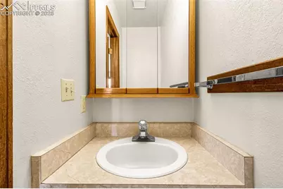 808 S 24th Street, Colorado Springs, CO 80904 - Photo 11