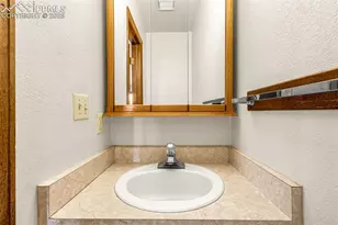 808 S 24th St, Colorado Springs, CO 80904 - Photo 11