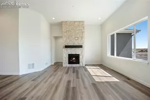 8663 Noreen Falls Dr, Colorado Springs, CO 80924 - Photo 5