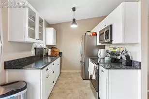 2005 Palm Dr, Colorado Springs, CO 80918 - Photo 7