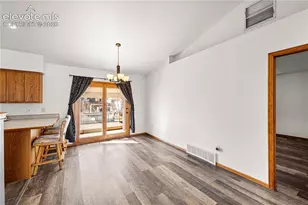 441 S Oak Creek Dr, Pueblo, CO 81007 - Photo 7