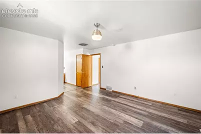 441 S Oak Creek Drive, Pueblo, CO 81007 - Photo 11