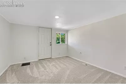 2821 Beacon Street, Colorado Springs, CO 80907 - Photo 5