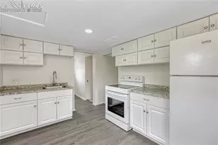2821 Beacon St, Colorado Springs, CO 80907 - Photo 9