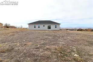 295 W Acorn Dr, Pueblo, CO 81007 - Photo 27