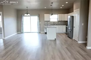 295 W Acorn Dr, Pueblo, CO 81007 - Photo 5