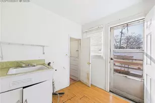 1226 E 10th St, Pueblo, CO 81001 - Photo 25