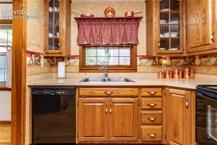 1715 Bates Dr, Colorado Springs, CO 80909 - Photo 5